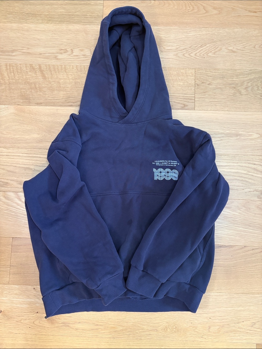 Lulu lemon used navy blue sweatshirt. (No tag)